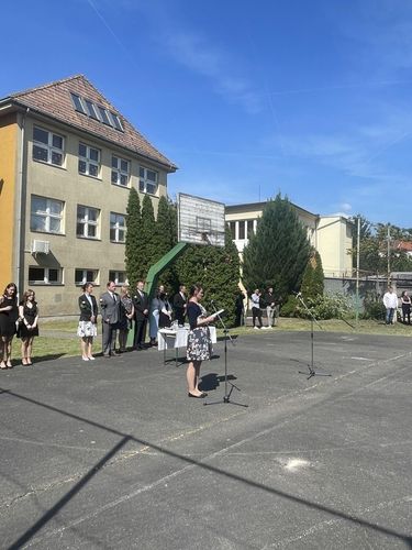 B2025_147.jpg