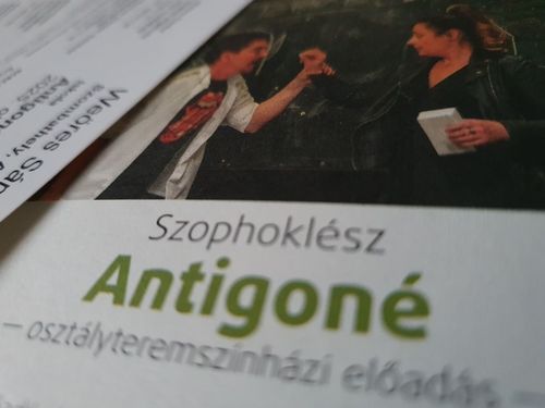 Antigoné - osztályteremszínházi előadás